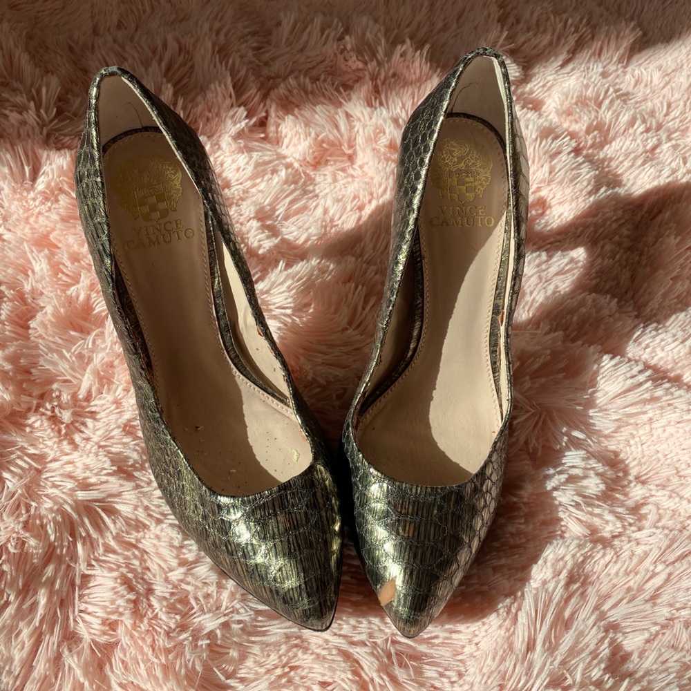 Vince Camuto Gold Metallic Platform Heels